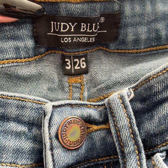 Judy Blue jeans - Picture 2 of 5